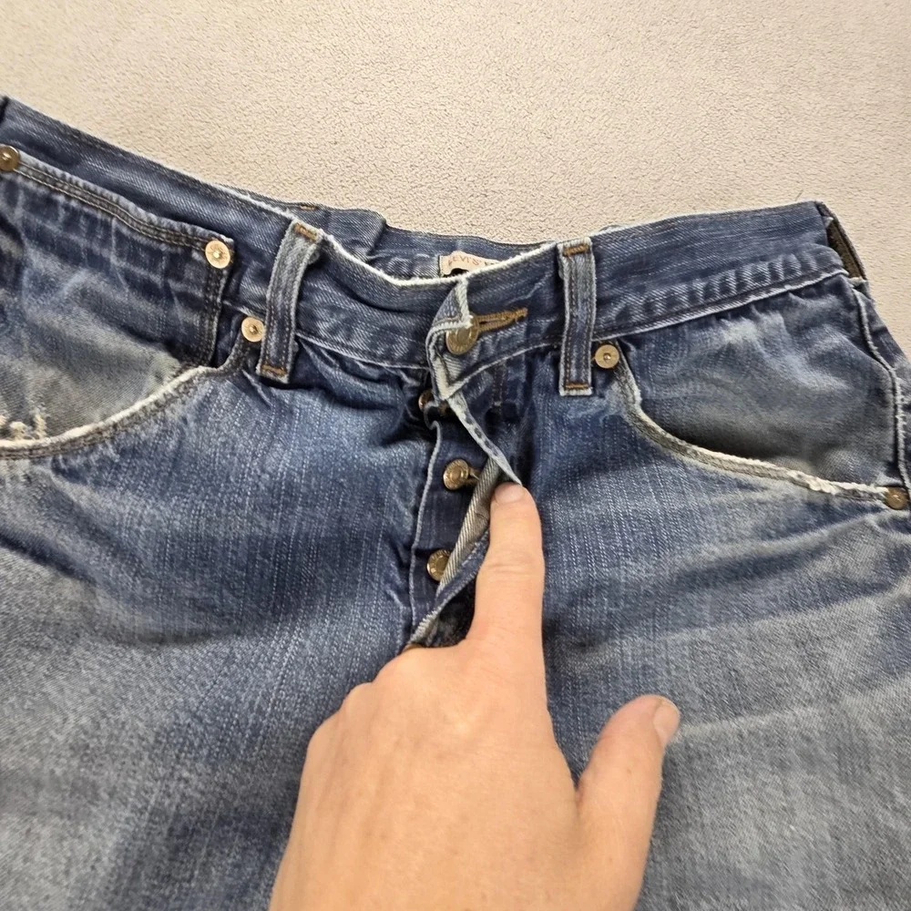 VTG Levis Engineered Jeans Buckle Back One Pocket Fits 32x30